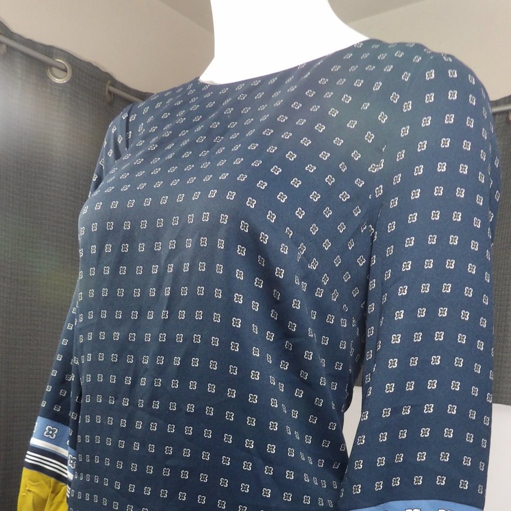 $139 NWT Ann Taylor Women's blue yellow SIZE 6
